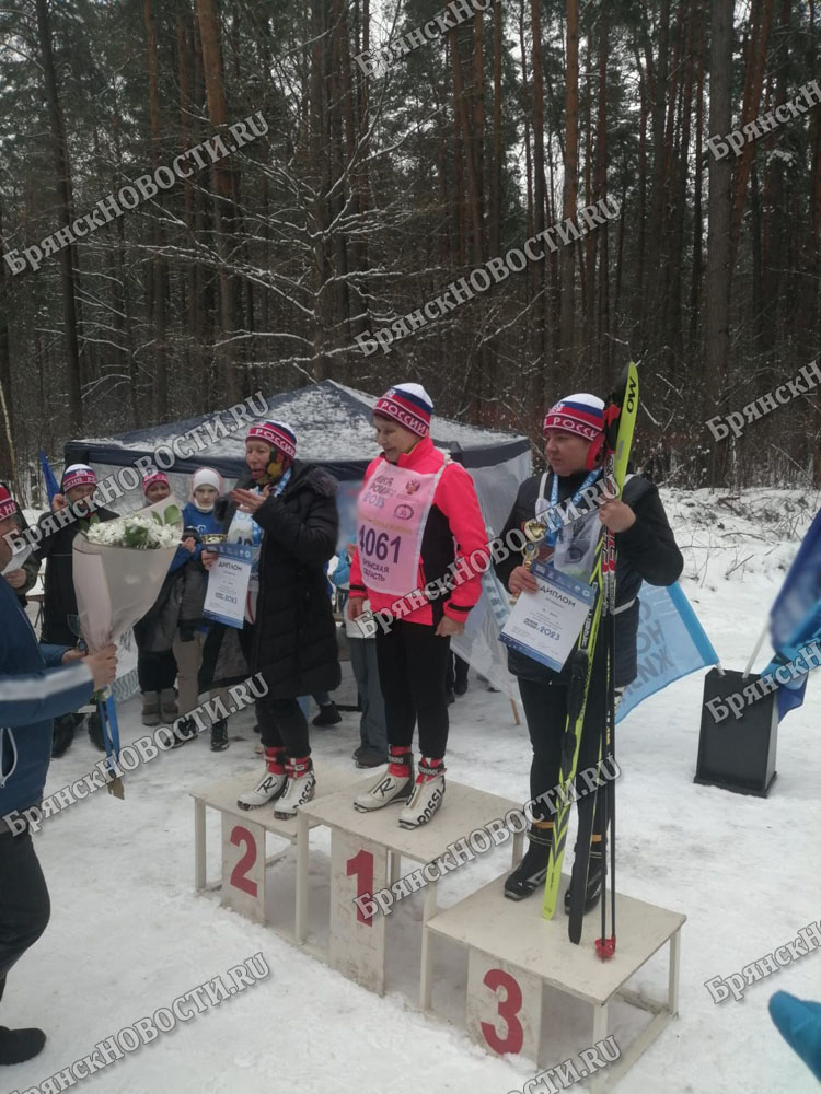 Самая старшая участница «Лыжни России — 2023» в Новозыбкове с лёгкостью обошла более молодых соперниц