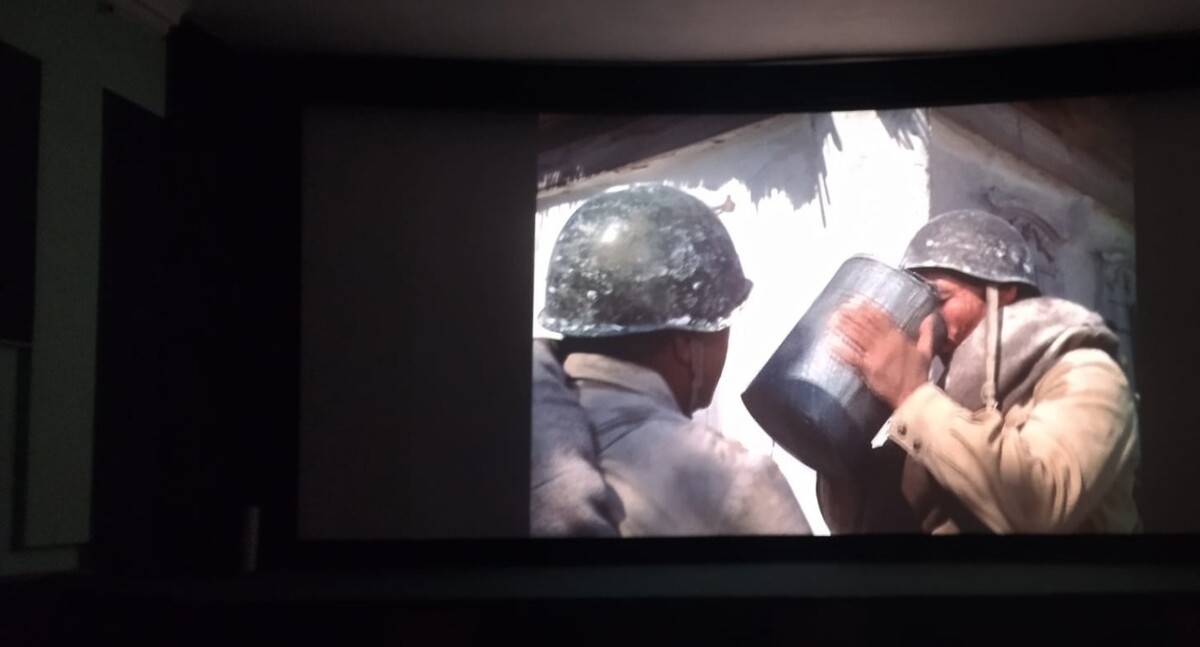 В день победы в Сталинградской битве жители Новозыбкова посмотрели фильм «Они сражались за Родину»