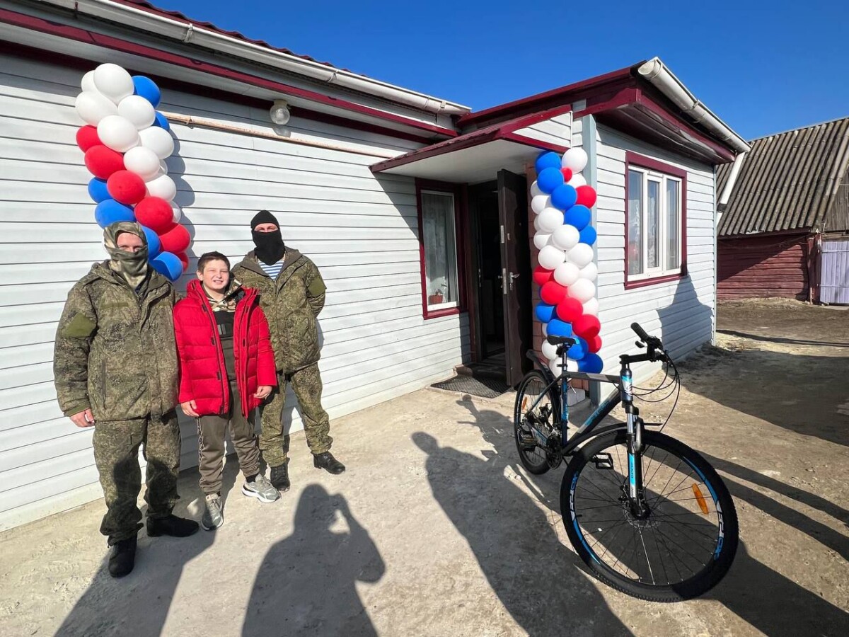 В Климовском районе показали новый дом семьи юного героя Федора Симоненко
