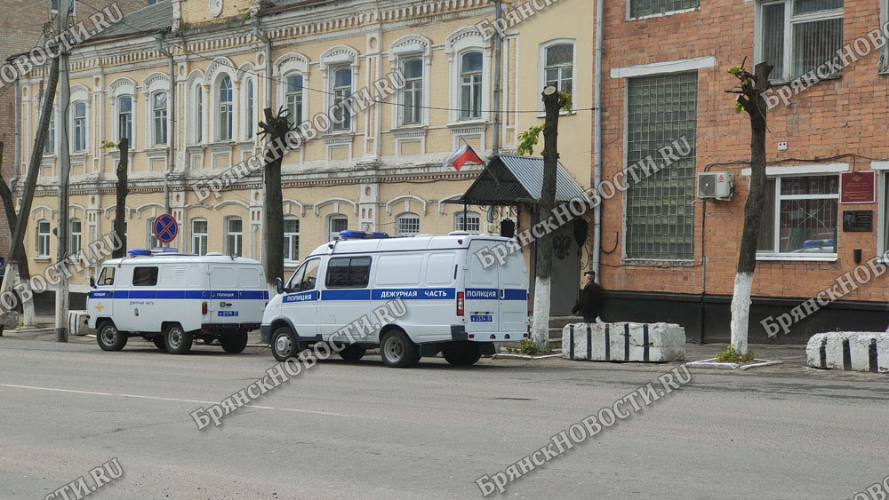 В полиции Новозыбкова изменился номер телефона дежурной части