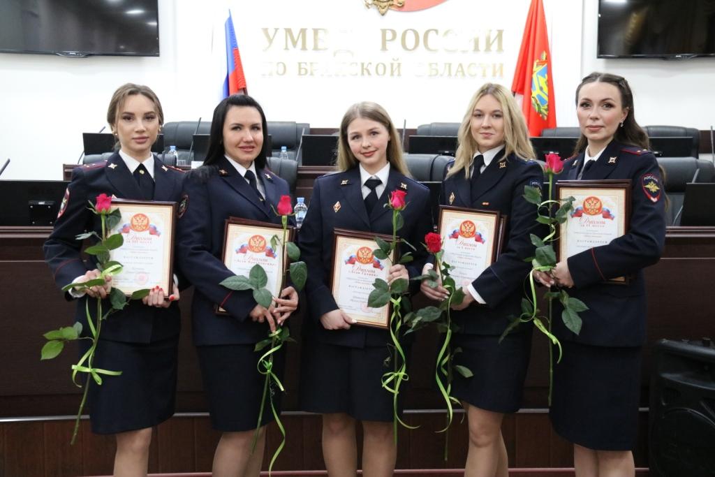 В Брянской области подведены итоги конкурса «Леди в погонах»