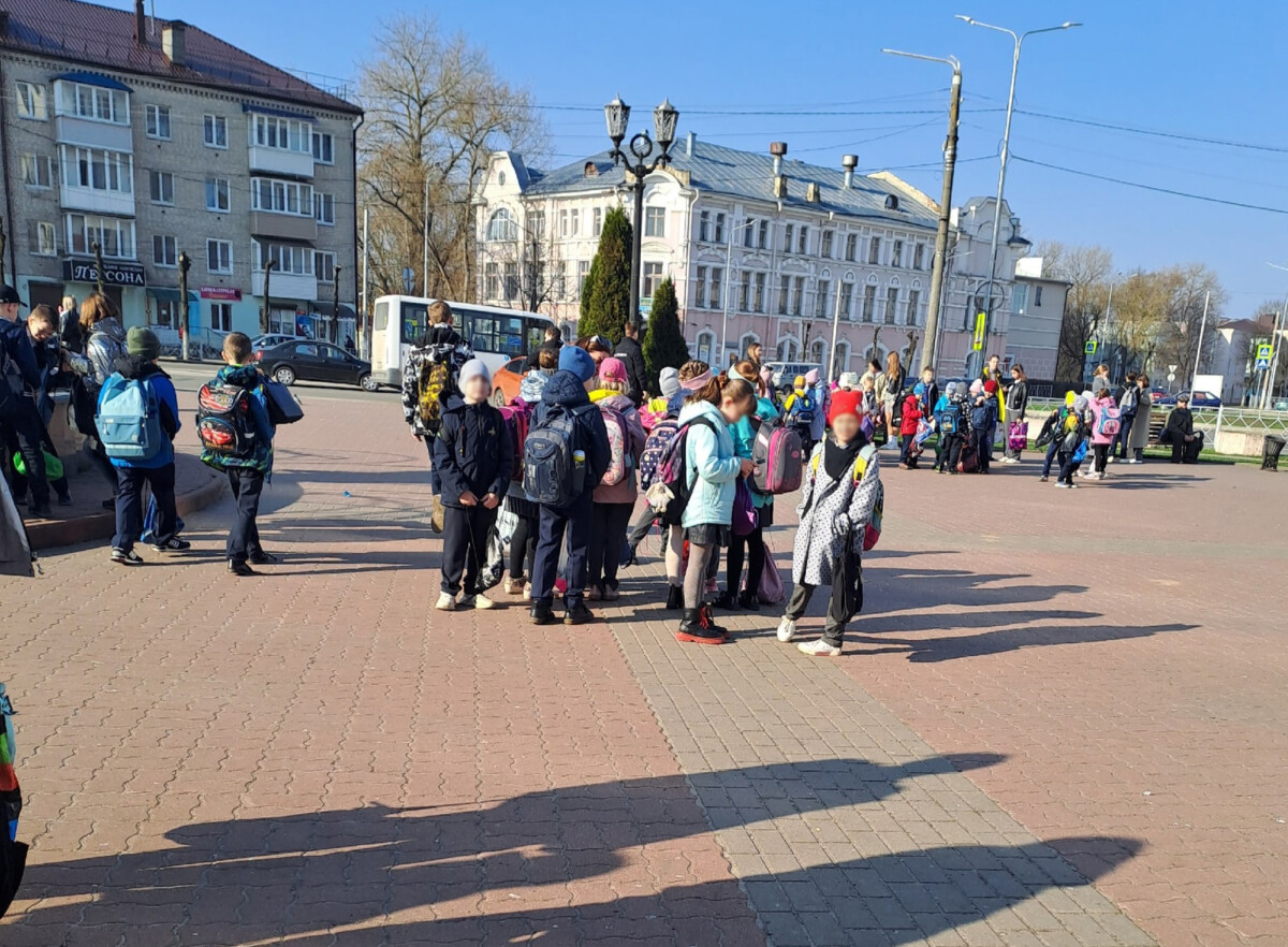 В Клинцах с утра проводится массовая эвакуация из учреждений