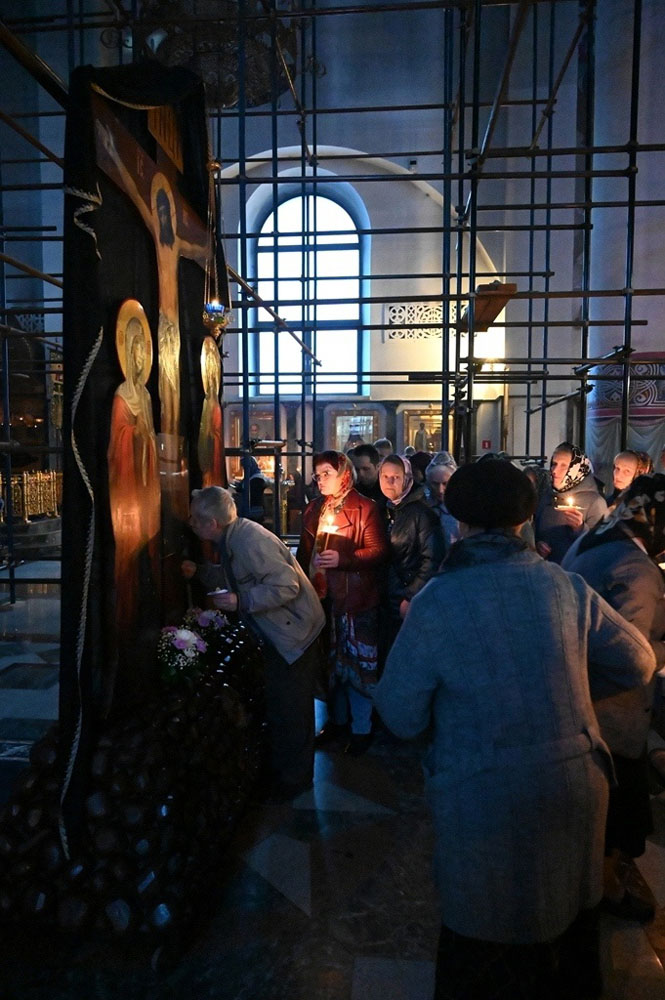 Сегодня у православных верующих страстная пятница – самый скорбный день