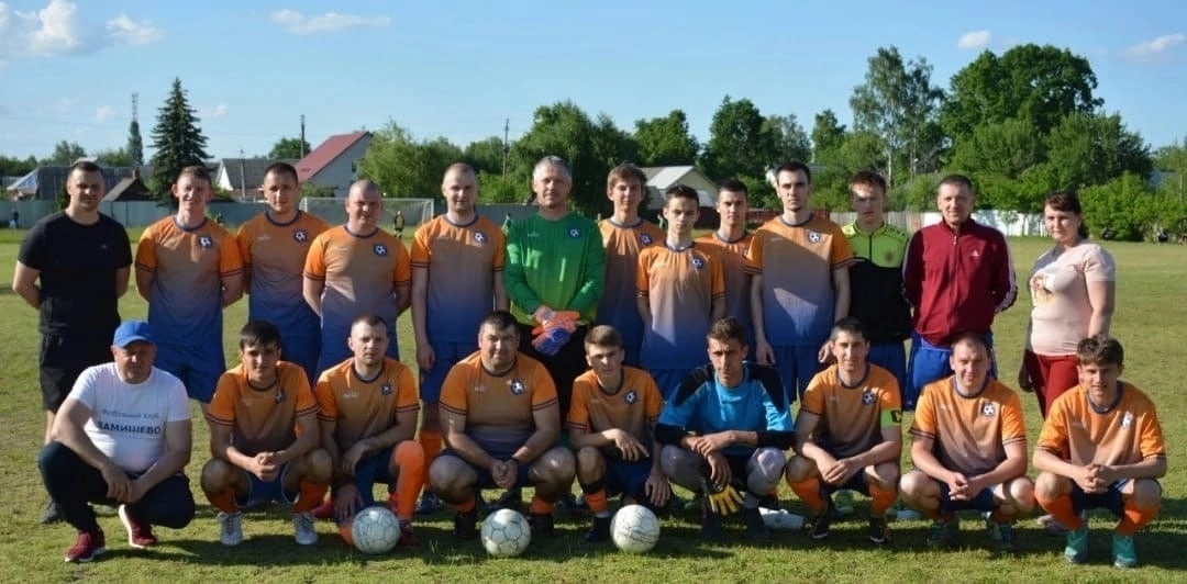 Сегодня футболисты команд «Замишево» и «Новозыбков» разыграют раунд 1/32 Кубка Брянской области