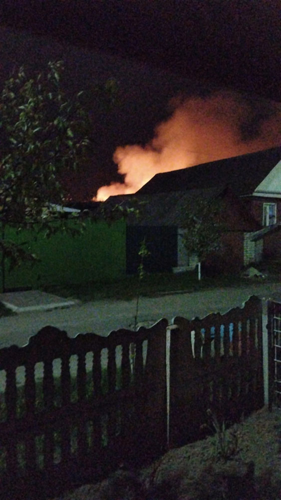 «Горячее» второе мая в Новозыбкове – сгорел жилой дом, пожар в общежитии с пострадавшим и серия природных пожаров