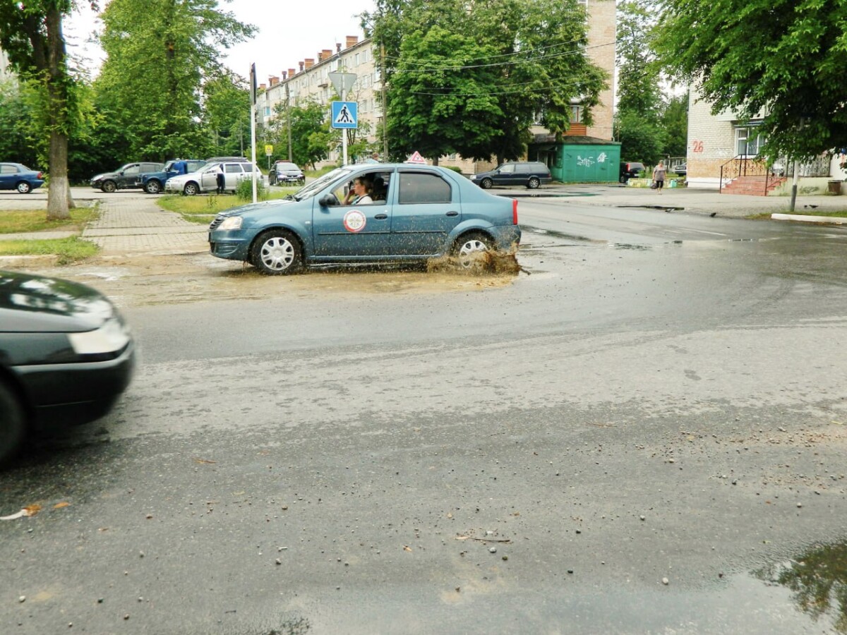 Водители Новозыбкова предупредили о ловушке на проезжей части