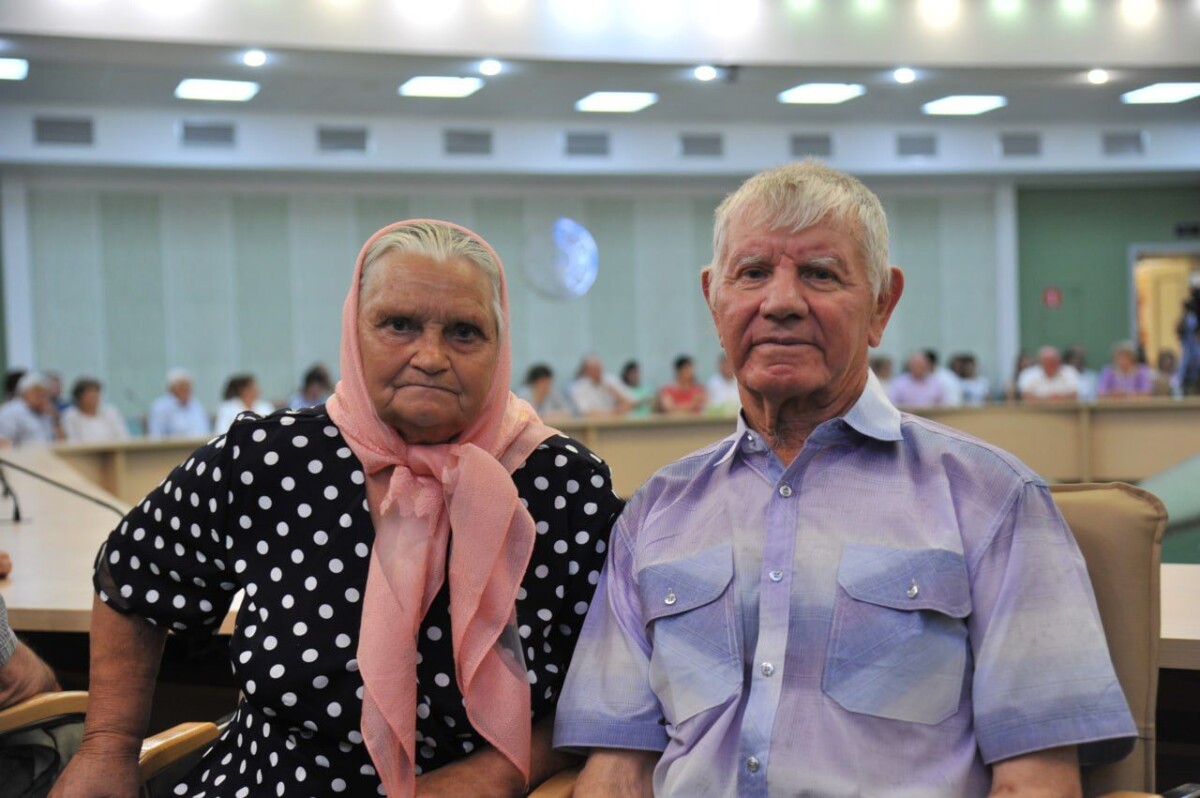 В этом году медалями «За любовь и верность» награждены 58 семей в Брянской области