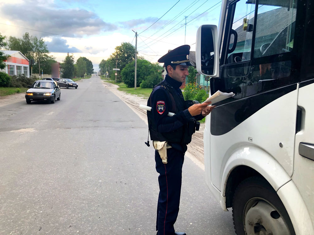 Сегодня в Новозыбкове стартовали сплошные проверки водителей автобусов