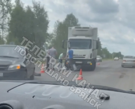 В Брянском районе под автопоезд попал 46-летний велосипедист