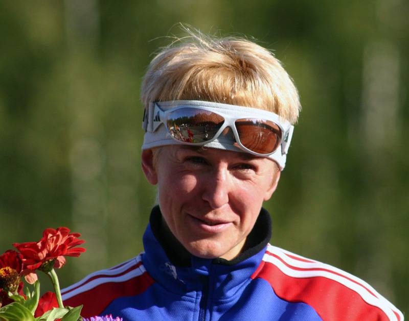 Олимпийской чемпионке по лыжным гонкам Ларисе Куркиной сегодня 50!