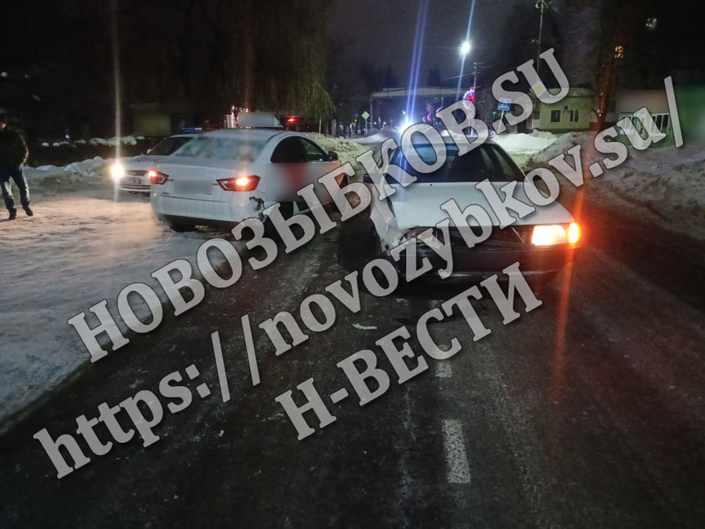 Сегодня ночью в Новозыбкове произошло ДТП
