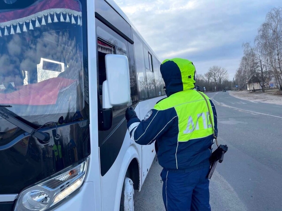 Госавтоинспекция Новозыбкова начала проверку автобусов