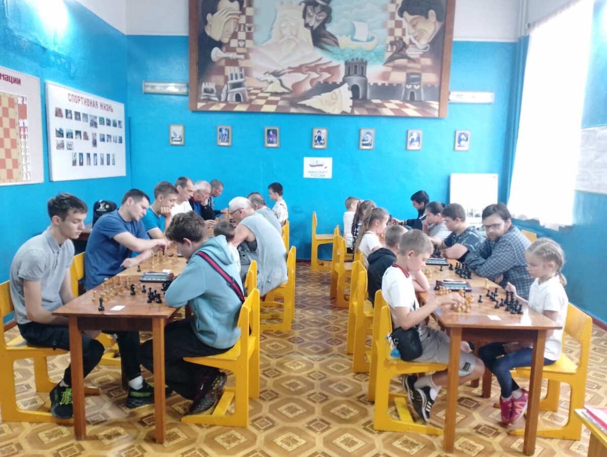 Открытый блицтурнир по шахматам в Новозыбкове