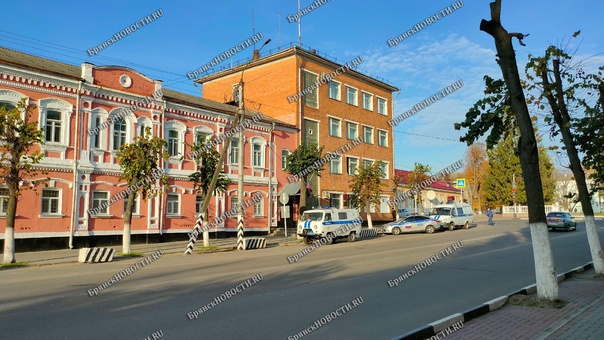 Полиция Новозыбкова выясняет, кто разбил стекла в автомобилях