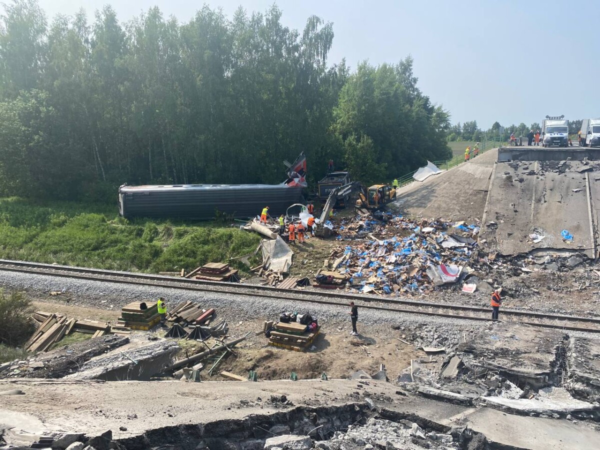Попавшим в аварию пассажирам поезда Климов – Москва вернут багаж