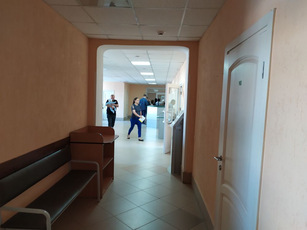 Новозыбковская детвора встречает школу в основном здоровой