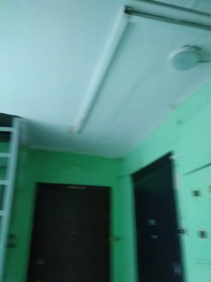 В Новозыбкове захлопнулась дверь в квартире, звонили в ЕДДС