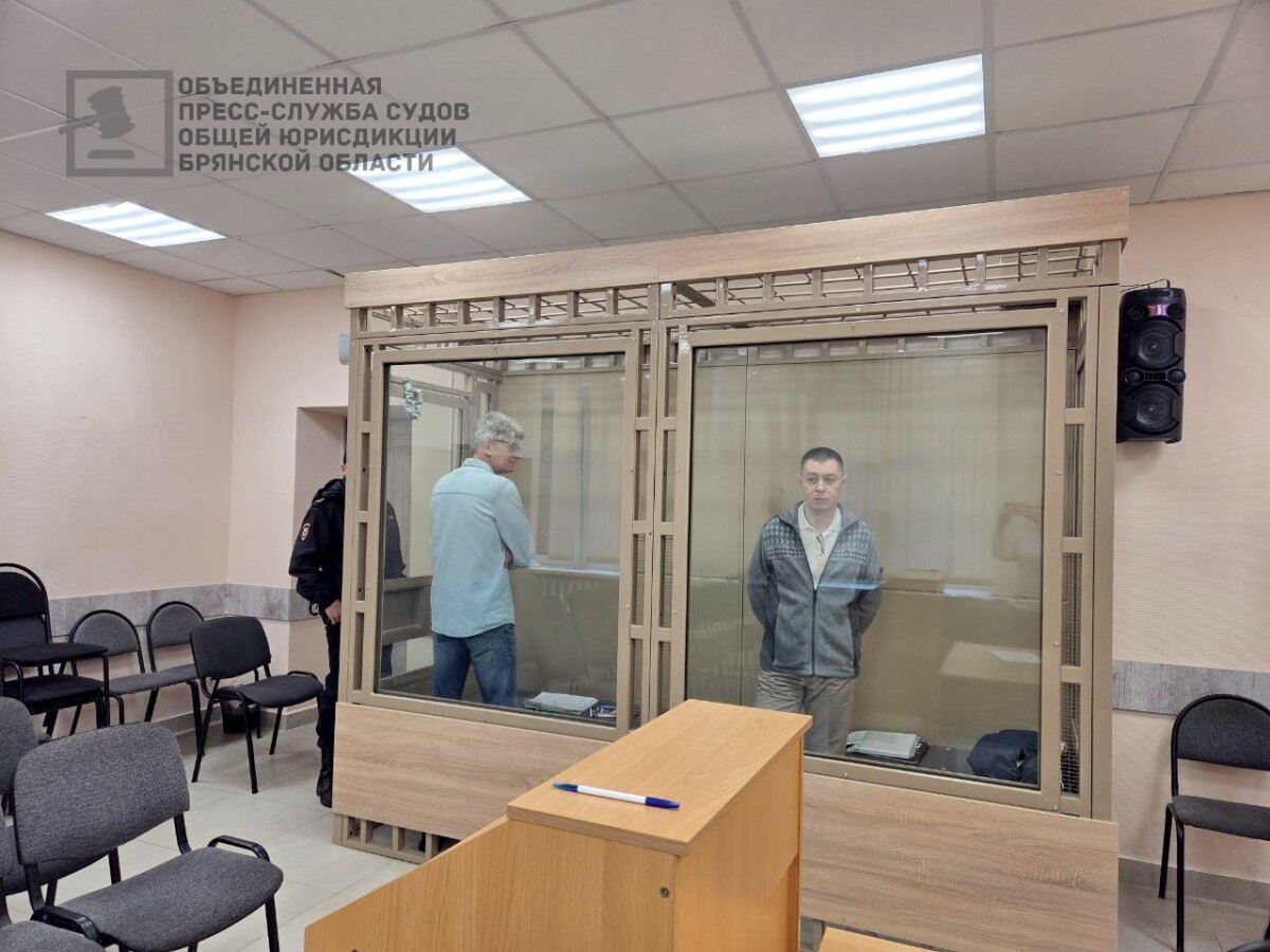 Руководители учреждений здравоохранения Брянской области получили миллионы рублей взяток