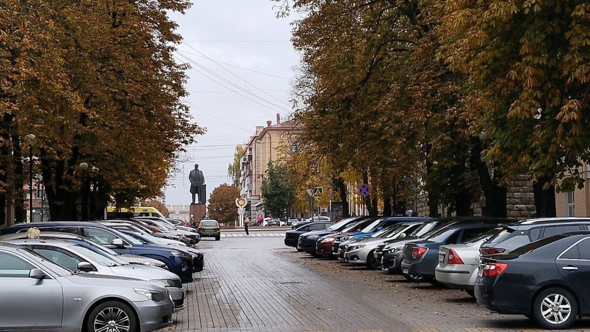 В Брянской области зарегистрировано более трехсот тысяч автомобилей