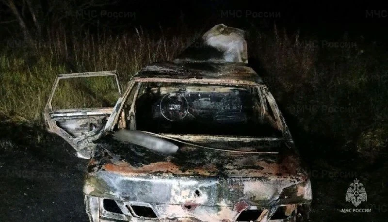 Легковой автомобиль сгорел в деревне под Новозыбковом