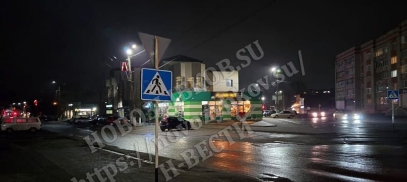 У кафе в Новозыбкове избили заезжего гостя, наподдали и девушке