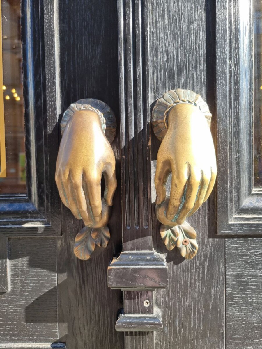 28 миллионов рублей перевели телефонным аферистам жители Брянской области