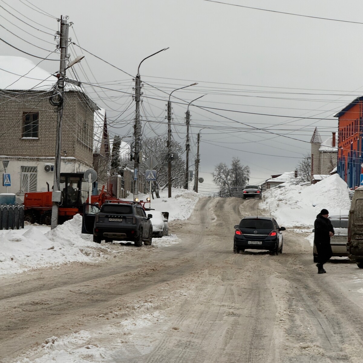 Придорожными сугробами покрылся Новозыбков