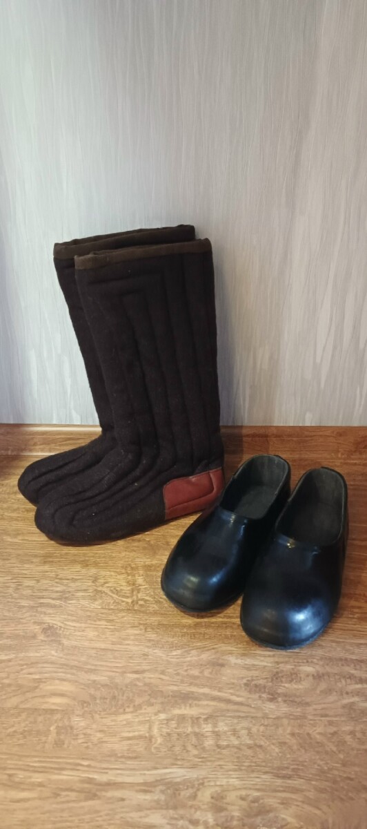 Продаются бурки с галошами