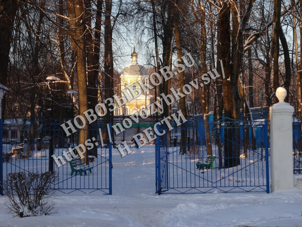 В Новозыбкове начались первые Рождественские службы  