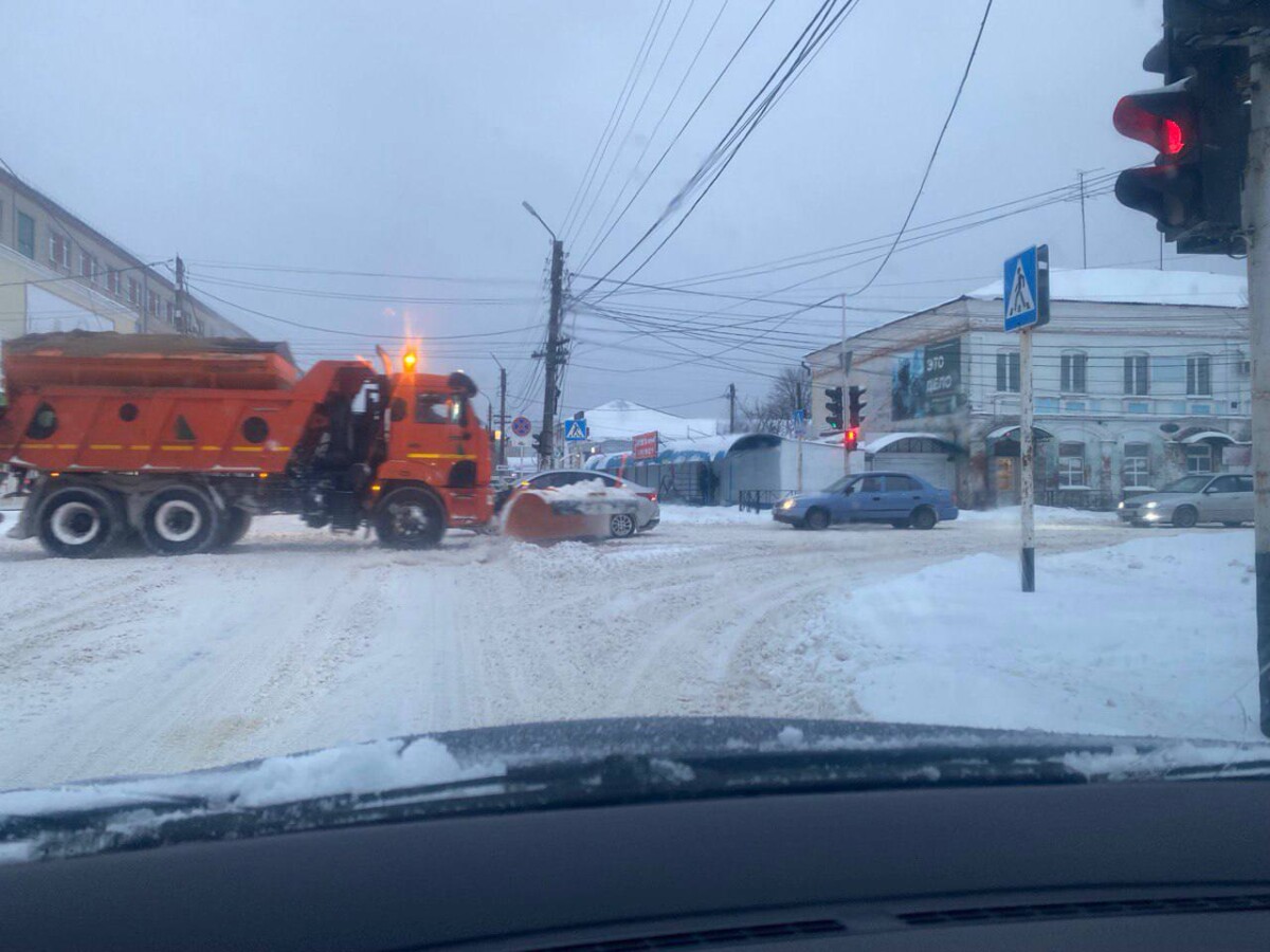 В Новозыбкове на 19-ти улицах завершены работы по очистке от снега, про район пока молчат