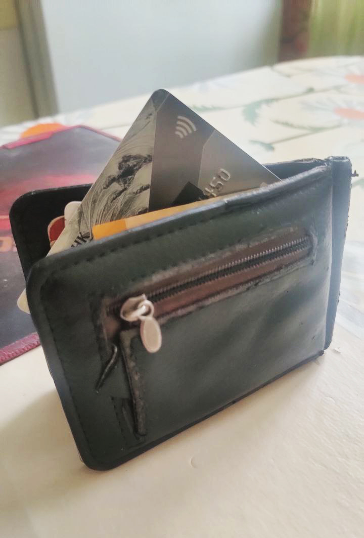 Жительница Климово Брянской области потеряла кошелек с крупной суммой денег