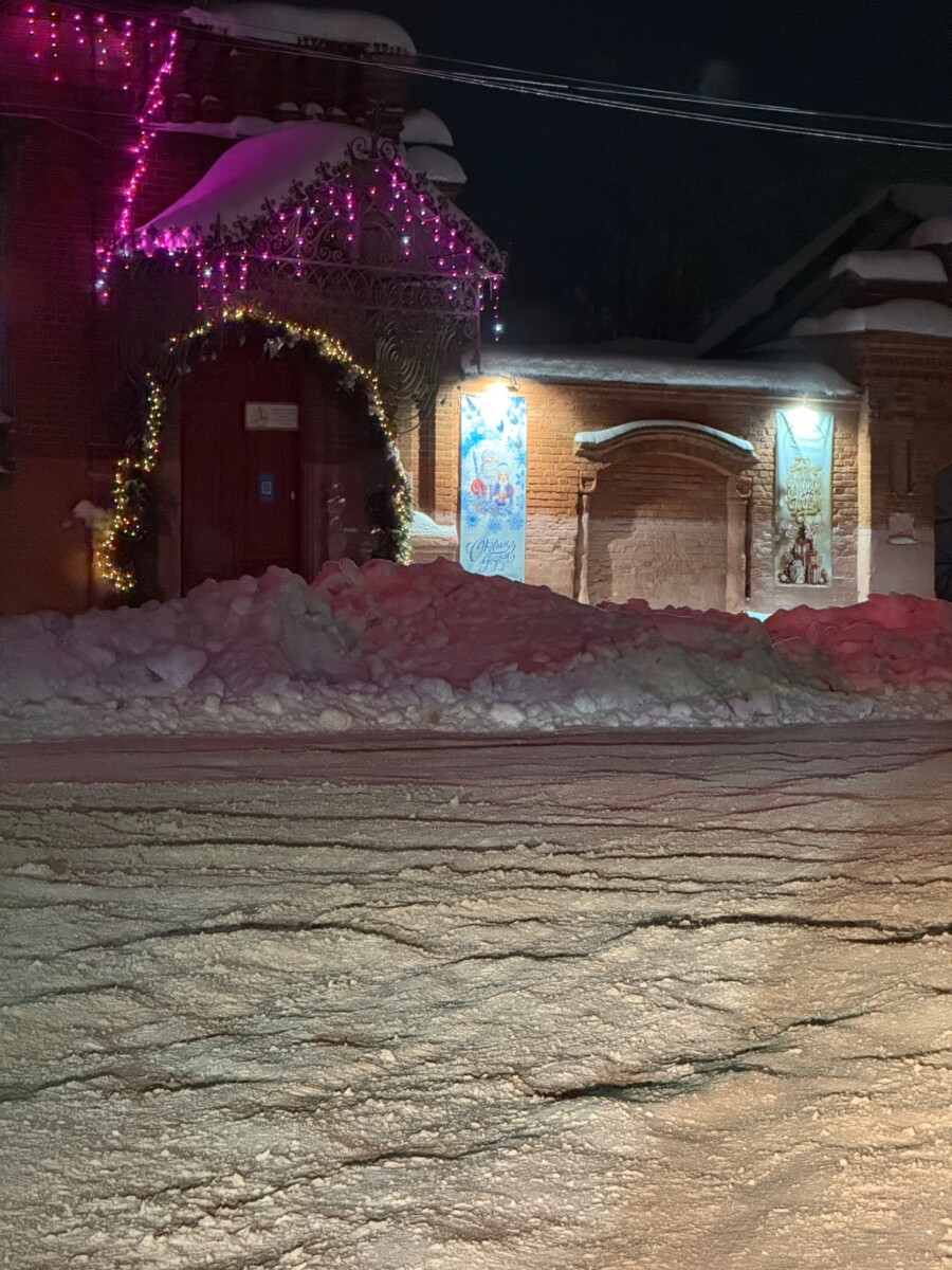 Показываем состояние дороги на одном из ключевых перекрестков в Новозыбкове
