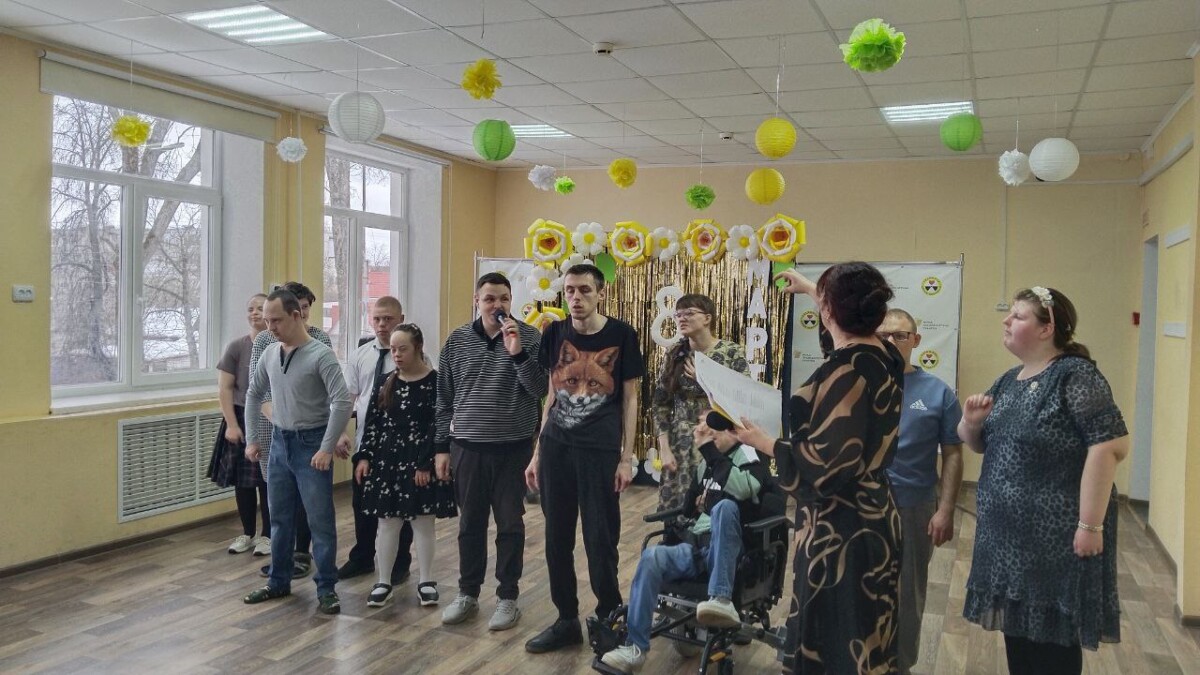 В Новозыбкове встретили весну и поздравили мамочек